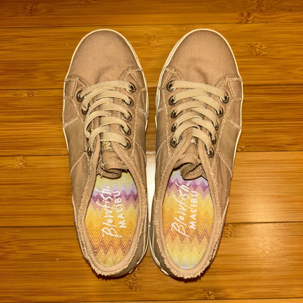 Small platform shoes - Picture 2 of 3
